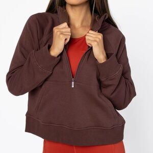 Classic Half-Zip Hoodie in Fossil!